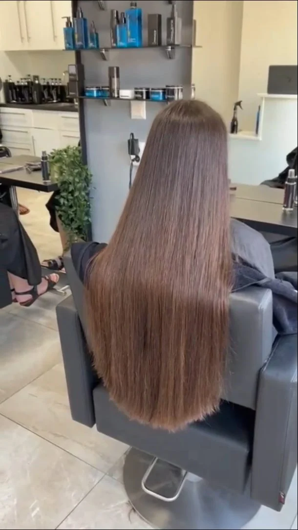 Before & after knippen ✨ 
Boek je afspraak nu op www.salonsparkling.nl 

#kapper #Kapperhellevoetsluis #Kapsalonhellevoetsluis #haircut #SalonSparkling #hairtransformatıon #Hellevoetsluis